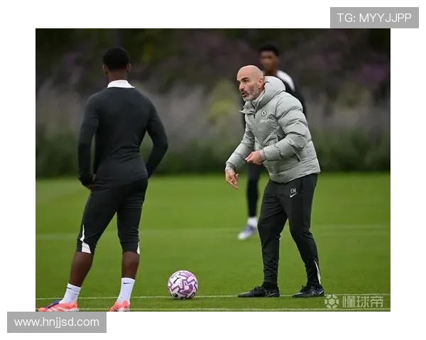 马雷斯卡：森林队具备灵活切换四后卫与五后卫的战术应对能力